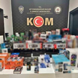Polisten kaçak elektronik ürün operasyonu