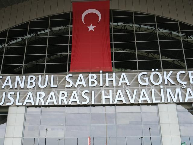 29 Ekim'de Sabiha Gökçen Uluslararası Havalimanı kırmızı-beyaza bürünecek