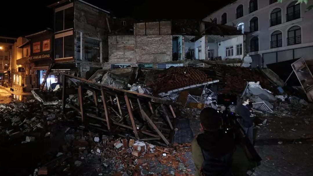 Son dakika: AFAD duyurdu! Balıkesir de 4,8 büyüklüğünde deprem... İstanbul, İzmir, Bursa ve Eskişehir de de hissedildi 1