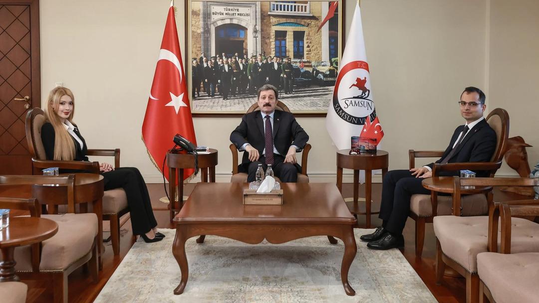 Sosyal medyanın konuştuğu kaymakam: Tuğçe Orhan! Güzelliği ile dikkat çekti… 2