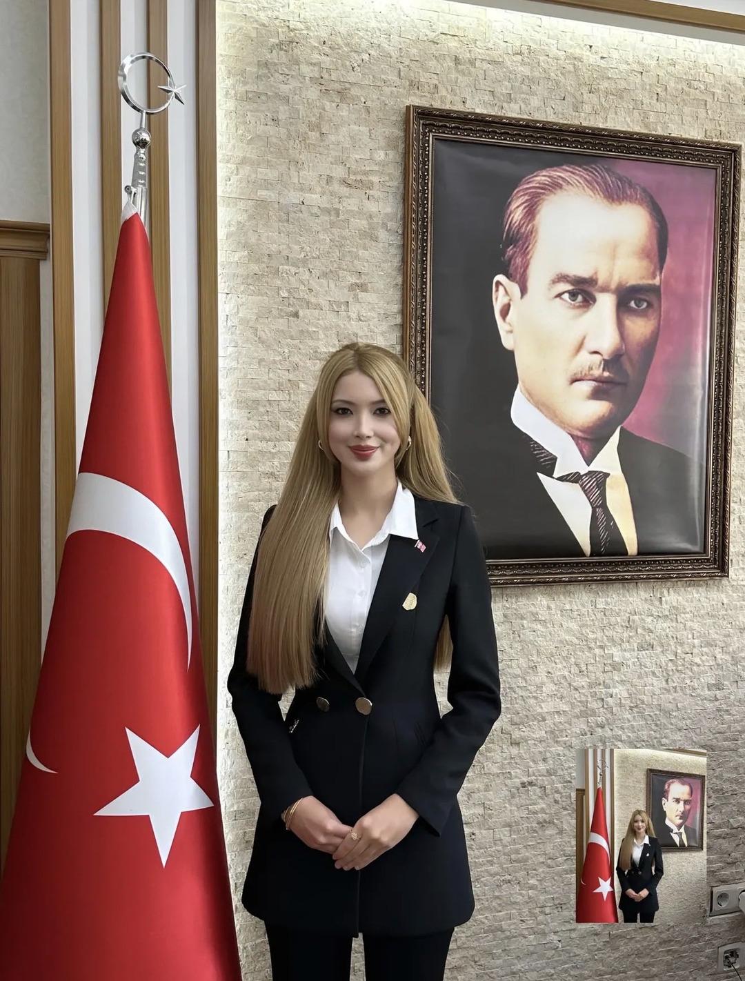 Sosyal medyanın konuştuğu kaymakam: Tuğçe Orhan! Güzelliği ile dikkat çekti… 4