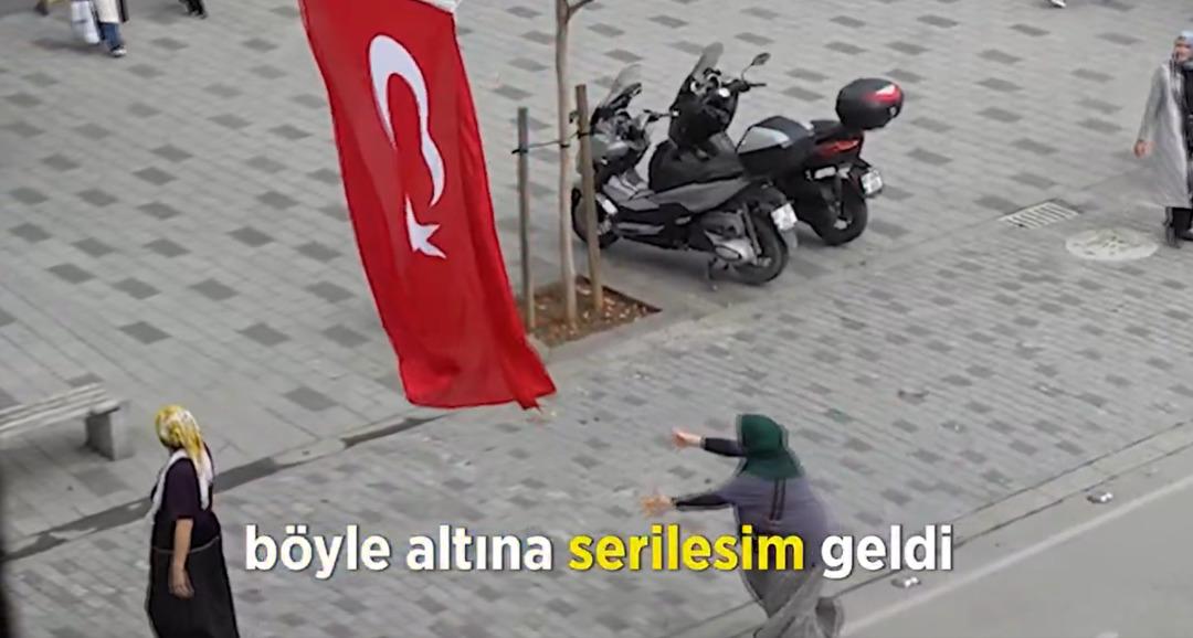 Hepsi aynı şeyi düşündü! Türk bayrağı asılırken tüyleri diken diken eden görüntüler: "Altına serilesim geldi" 3