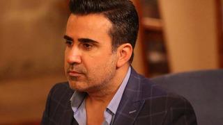 Emrah yeniden sahnelere döndü! Hem görünümü hem performansı eleştiri aldı