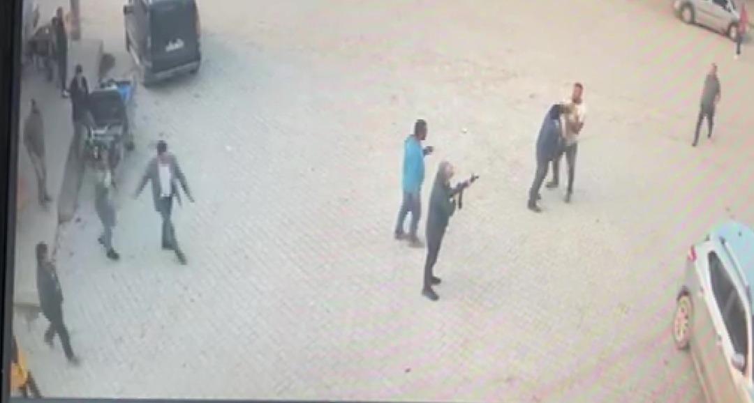Silah çektiği kişi tarafından bıçaklanarak öldürüldü! Kan donduran anlar 3