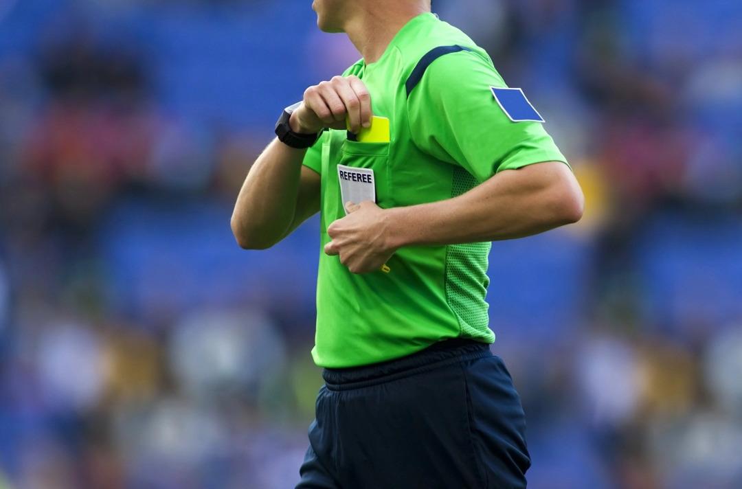 Türk Futbolundaki bahis skandalı derinleşiyor! Gazeteci Umut Eken bahis yapan 2 hakemi açıkladı! Ortalık fena karıştı... 2