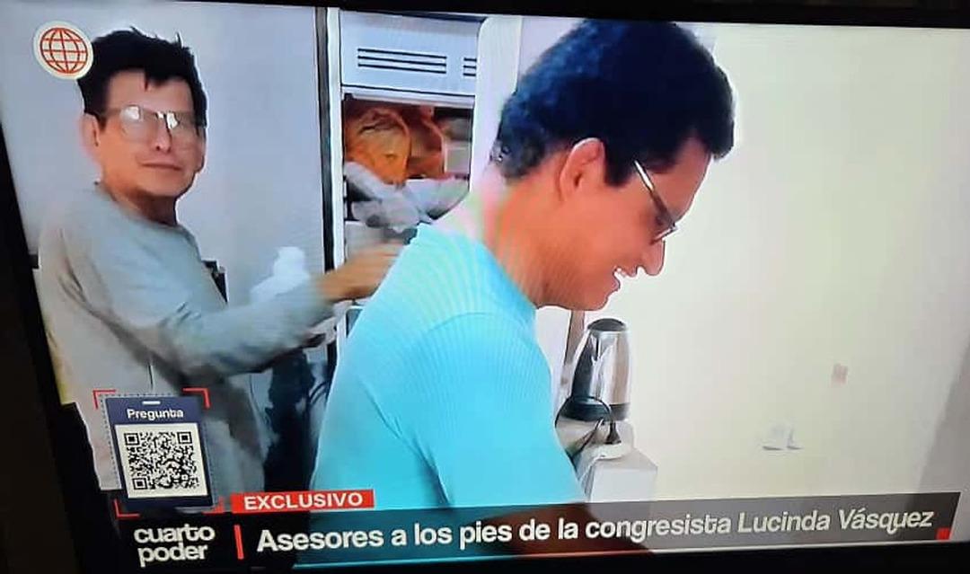 Ayaklarını uzatıp sere serpe yayıldı! Meclisi karıştıran fotoğraf: Tırnaklarını kestiren Peru milletvekili Vásquez e tepki yağdı 2