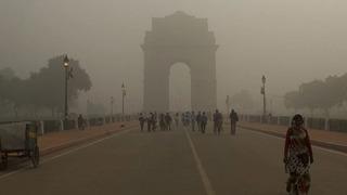Hindistan, başkent Yeni Delhi'de hava kirliliğine karşı yapay yağmur denemeleri yapıyor