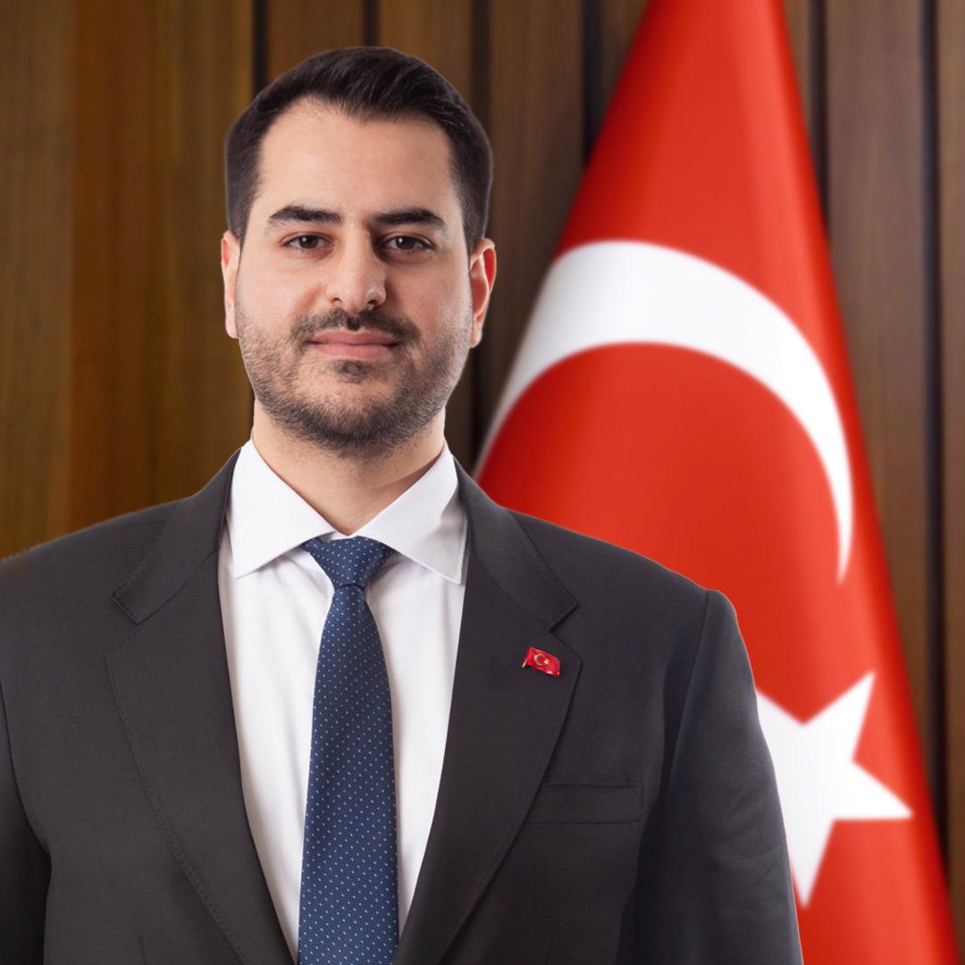 AK Parti de dikkat çeken gelişme! İstanbul da 3 ilçe başkanı görevden alındı 3