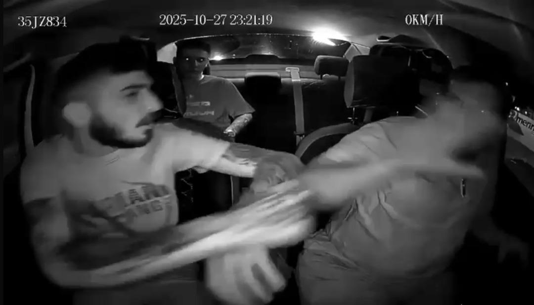 Takside terör estirdi: Yaşanan anlar saniye saniye kamerada! 1