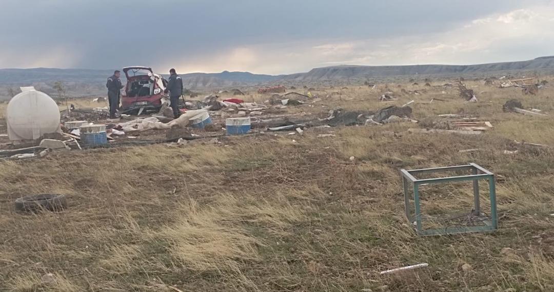 Ankara da fırtına ve hortum faciası! Piknikte yakalandılar: Konteynerin altında kalan baba öldü, 3 çocuğu yaralı... 3