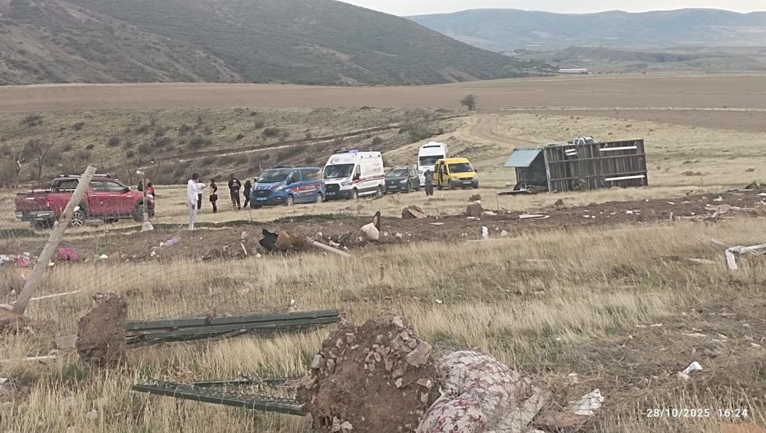 Ankara da fırtına ve hortum faciası! Piknikte yakalandılar: Konteynerin altında kalan baba öldü, 3 çocuğu yaralı... 5