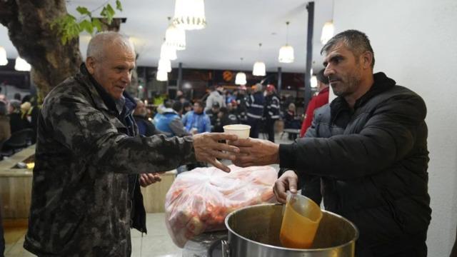 Deprem sonrası Balıkesir Sındırgı'da ikinci gece!