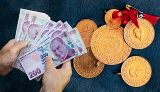 Altından çıkan yöneldi 'Düşmeye başladığı an telefonlar çaldı' Konuttan sonra sıra ona geldi