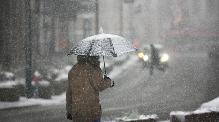 Meteoroloji uyardı: 4 il için sarı kodlu alarm verildi! Karla karışık yağmur geliyor: Şiddetli fırtınaya dikkat!