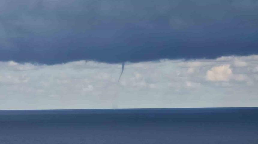 Zonguldak açıklarında art arda hortumlar görüldü
