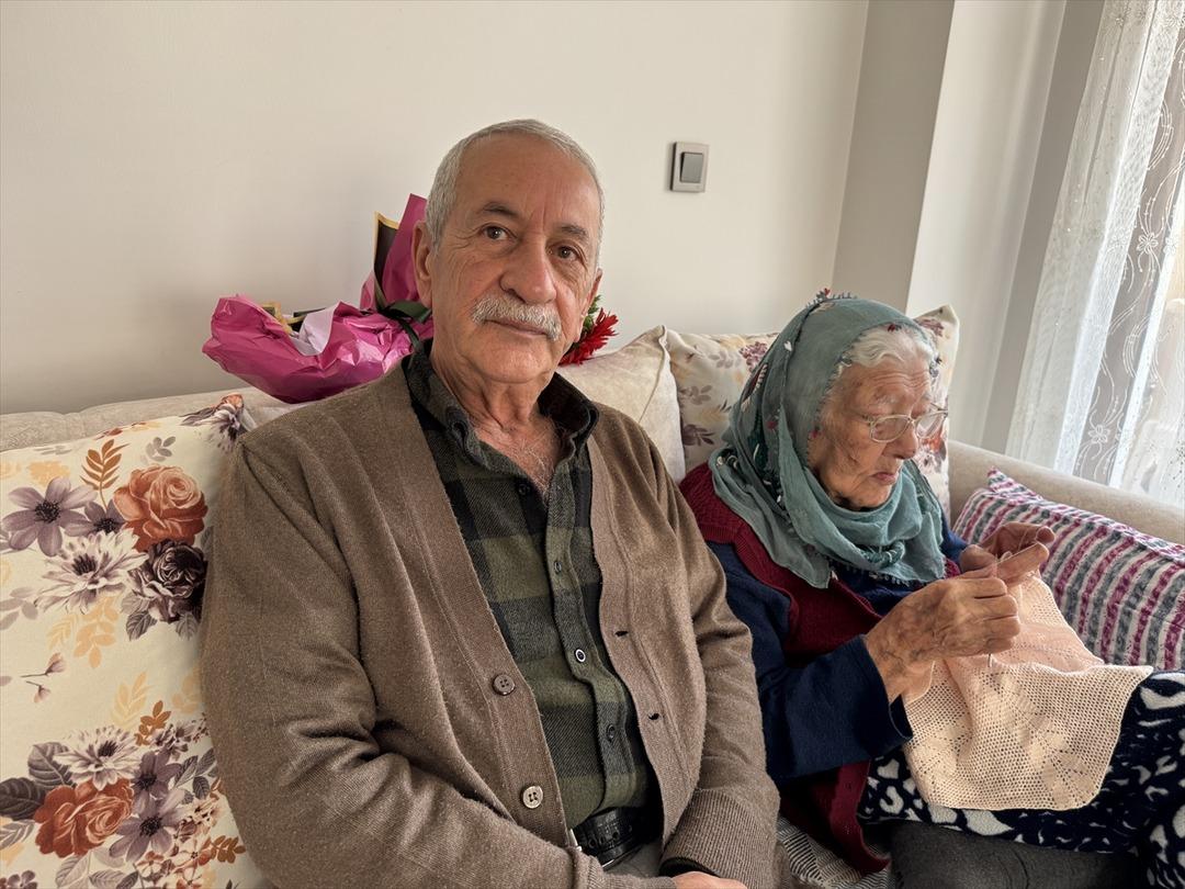 Cumhuriyet ile yaşıt Nazife nine: 102 yaşında yaşama sevinciyle yıllara meydan okuyor 5