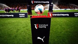 Süper Lig ekiplerinden Antalyaspor'a FIFA'dan ceza! Samuel Eto'o transferindeki maddi sıkıntılar baş ağrıttı...