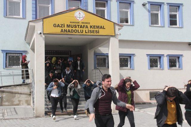 Hakkari’de gerçeği aratmayan tatbikat