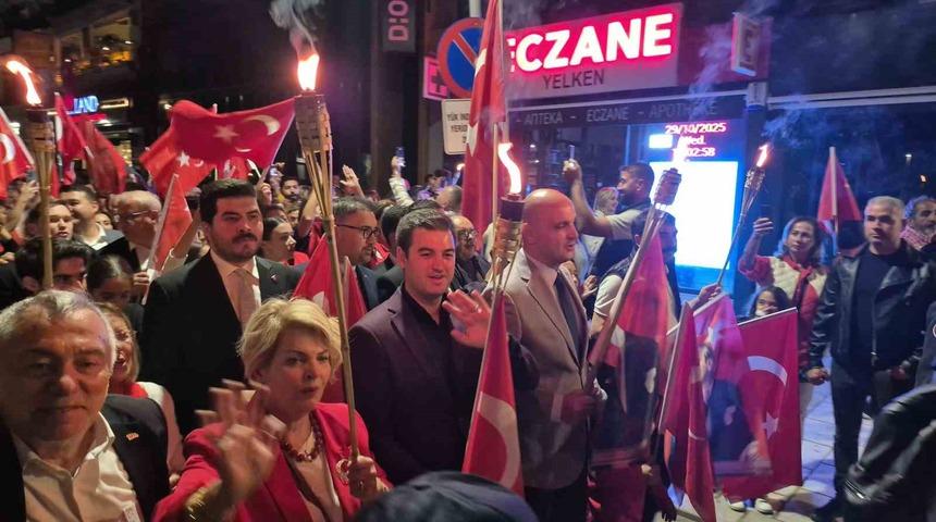 Bodrum’da binlerce vatandaş bayramı kutladı