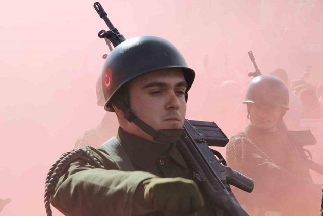 F-16’lar Çorum’da nefes kesti 12