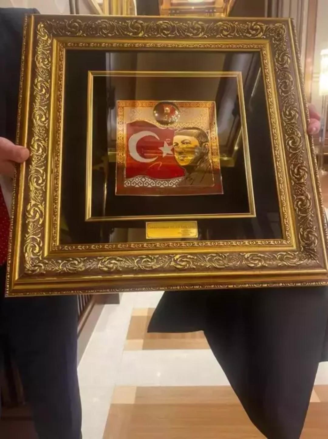 Le président du MHP, Bahçeli, ne s'est pas rendu à Beştepe, mais il a envoyé un cadeau au président Erdoğan !