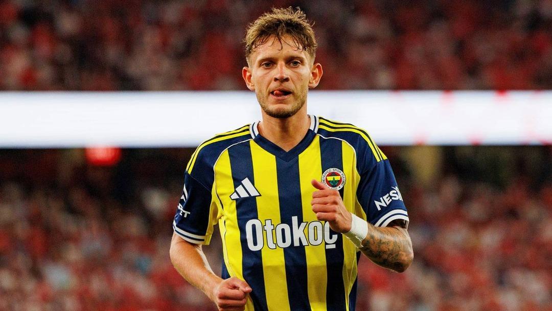 Fenerbahçe nin yıldızı Sebastian Szymanski isyan etti: Beni burada sevmiyorlar! 3