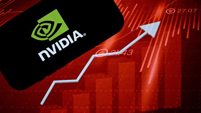 Çip ile gelen rekor: Nvidia'nın piyasa değeri 5 trilyon doları aştı, bir ilki başardı!