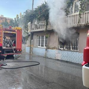 Giriş katında başlayan yangın evi küle çevirdi