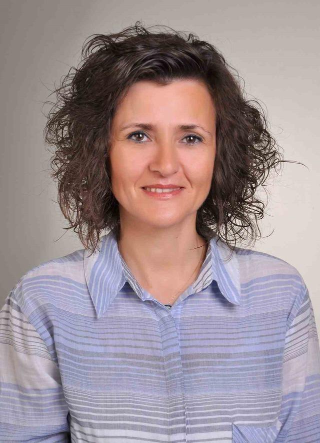 Emekli öğretmen Altan son yolculuğuna uğurlandı 3