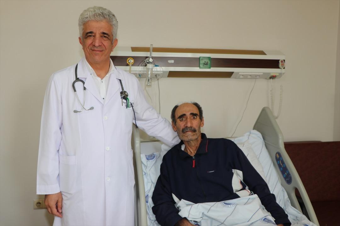 Akciğerinde karpuz büyüklüğünde kitle çıktı!  Ya ölür, ya kalır  dediler: 30 yıllık cerrah bile şaşırdı 3