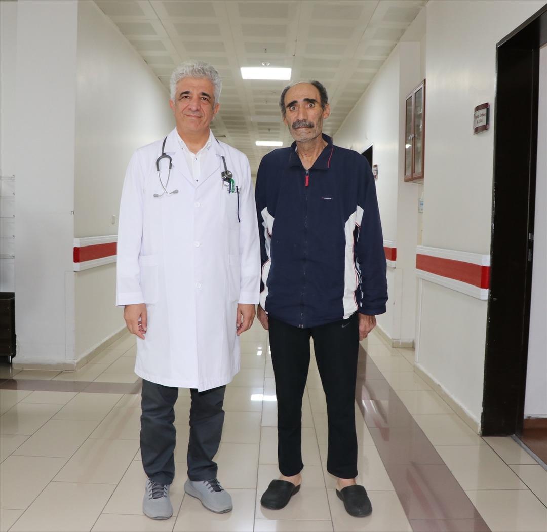 Akciğerinde karpuz büyüklüğünde kitle çıktı!  Ya ölür, ya kalır  dediler: 30 yıllık cerrah bile şaşırdı 6