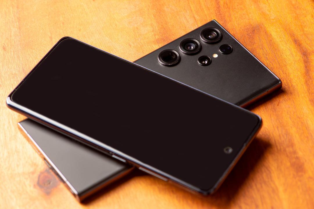 Galaxy S26 hakkında ilk resmi ipuçları geldi! (Çift işlemci stratejisi geri dönüyor olabilir) 1