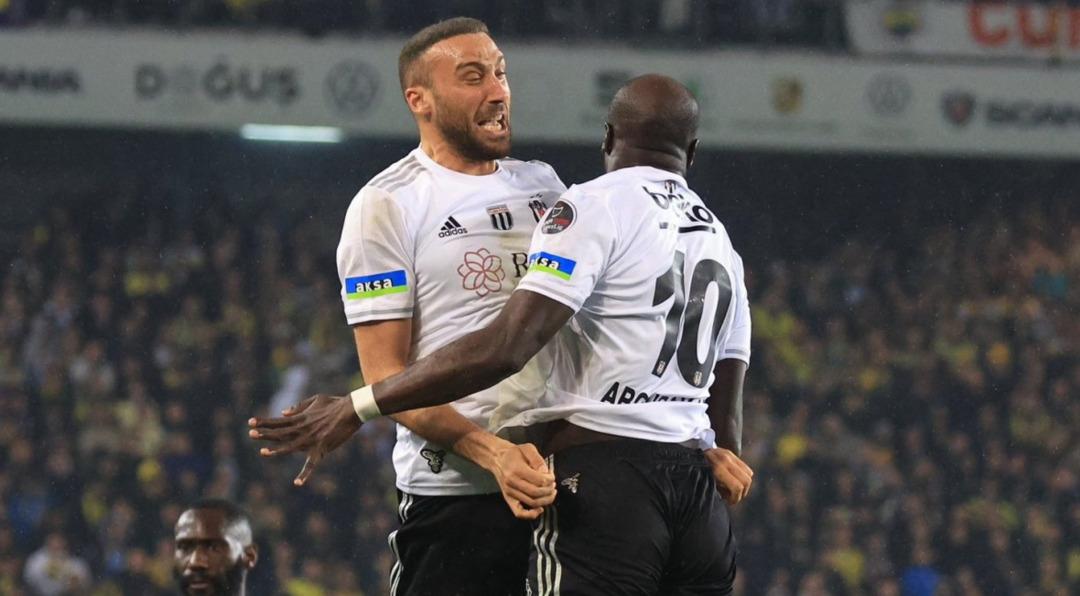 Cenk Tosun için sürpriz transfer iddiası! Eski takım arkadaşıyla Azerbaycan da buluşacaklar... 2