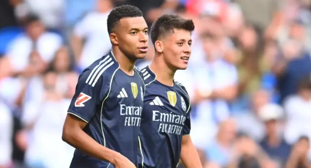 Real Madrid de Arda Güler durdurulamıyor! Tüm ödülleri toplamaya devam ediyor... 2