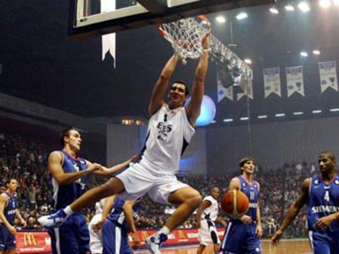 Potada Efes Pilsen'e 1 yıl süre