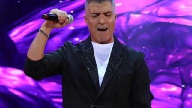 Özcan Deniz'in saymakla bitmeyen serveti gündemde! '20 ev yetmedi, tüm siteyi aldı'