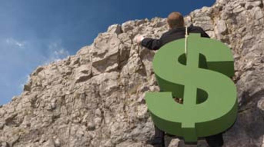 Dolar kritik seviyenin &uuml;zerinde!