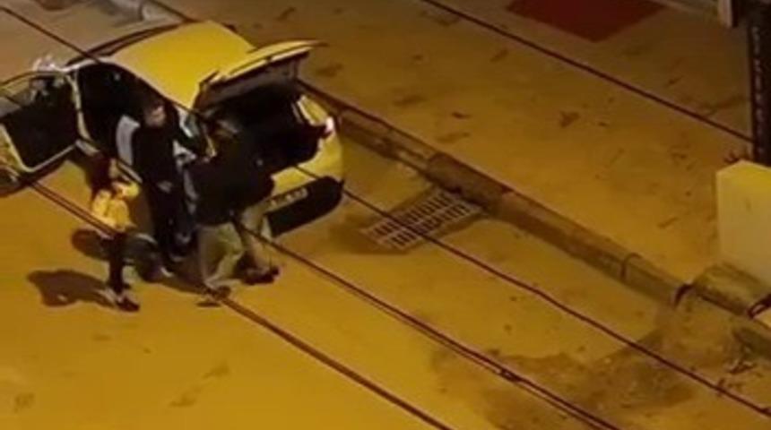 Bursa’da tartıştığı kadını yerde sürükledi: O anlar kamerada