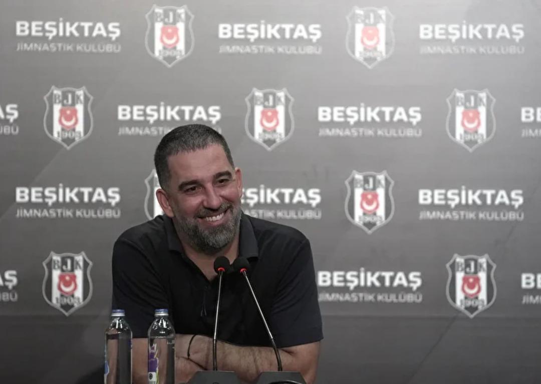 Ukrayna basınından Arda Turan lı Shakhtar Donetsk e ağır eleştiri geldi!   Arda Turan, Shakhtar ın baskın bir g&uuml;&ccedil; olabileceğini g&ouml;stermiyor  .  1