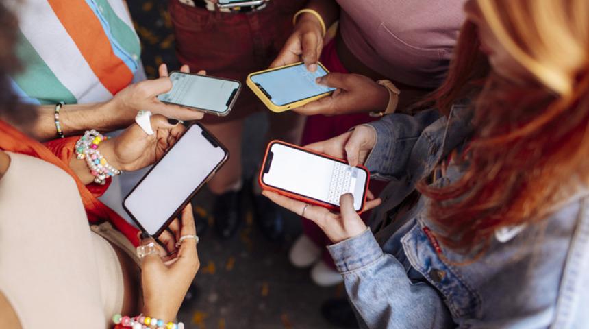 2025'in kelimesi belli oldu! Yetişkinler anlamını bilemedi, tartışma yarattı