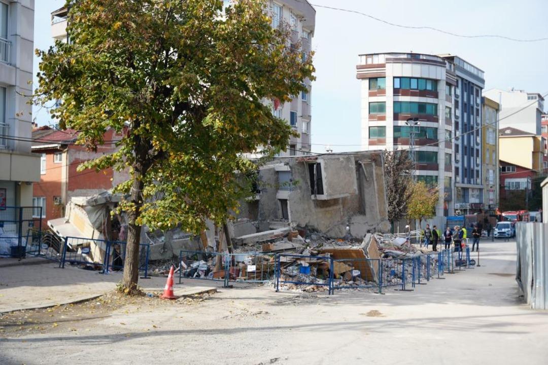 Aileden geriye sadece Dilara kalmıştı... Kahreden detay: 2 ay sonra taşınacaklarmış! 3