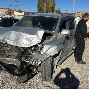 Yüksekova’da trafik kazası: 5 yaralı
