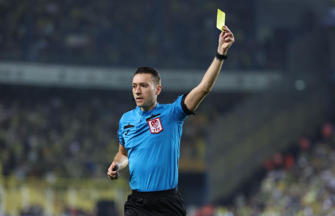 Profesyonel Futbol Disiplin Kurulu cezaları a&ccedil;ıkladı! Ceza alan hakemler isim isim a&ccedil;ıklandı... 1