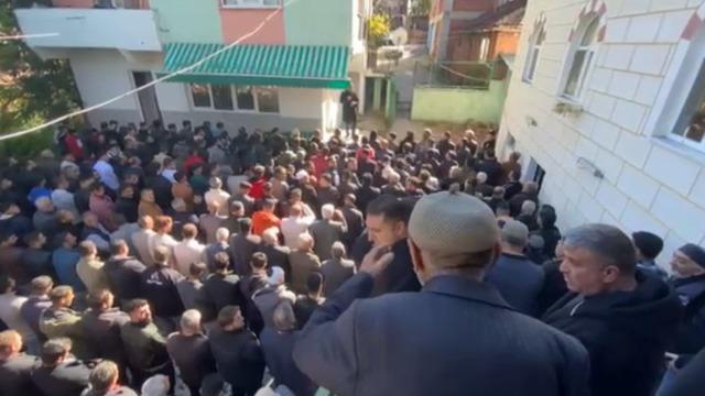 İstanbul’da evlilik tartışmasında öldürülen genç toprağa verildi