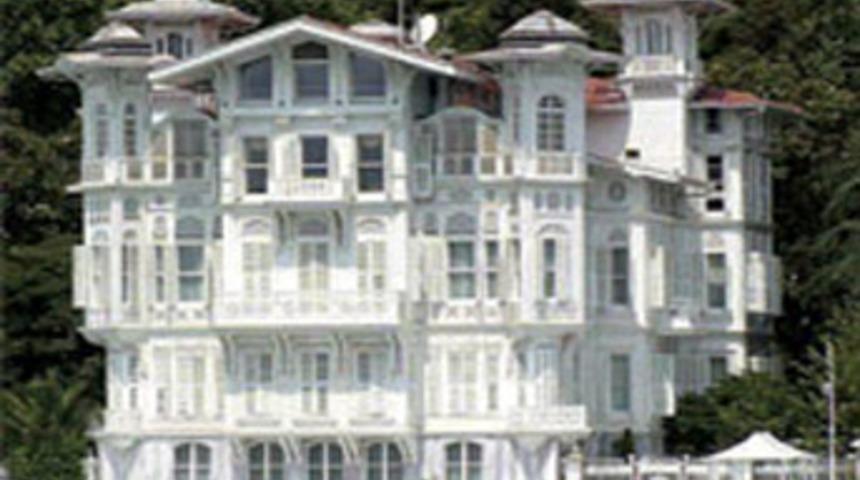 Aslanlı K&ouml;şk'&uuml;n tapusu artık onun