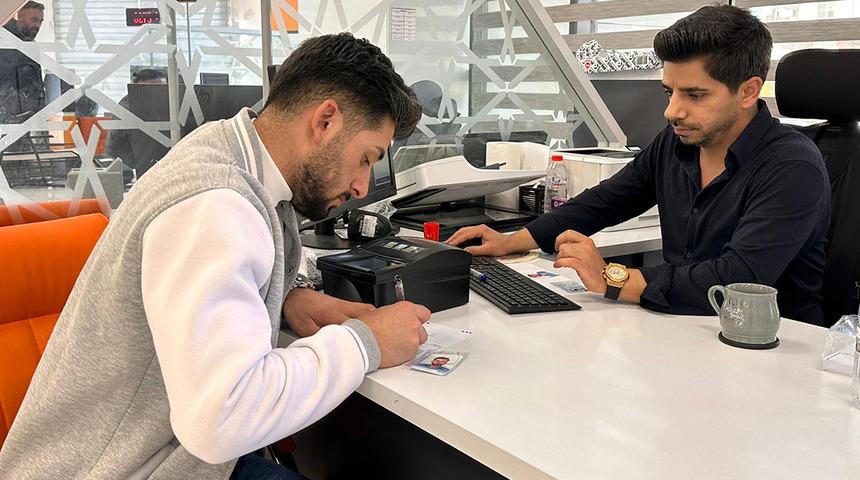 Van'da nüfus müdürlüklerinde sürücü belgesi yenileme yoğunluğu