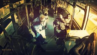 İETT otobüsünde can pazarı! Yaşanan korkunç anlar kamerada