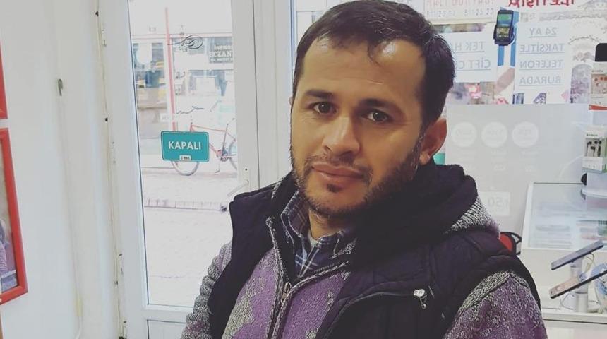 Traktör ile kazan arasına sıkışan köy muhtarı hayatını kaybetti