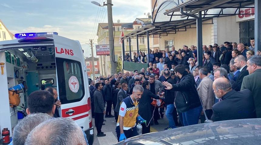 Babasının cenazesinde dayısını da kaybetti