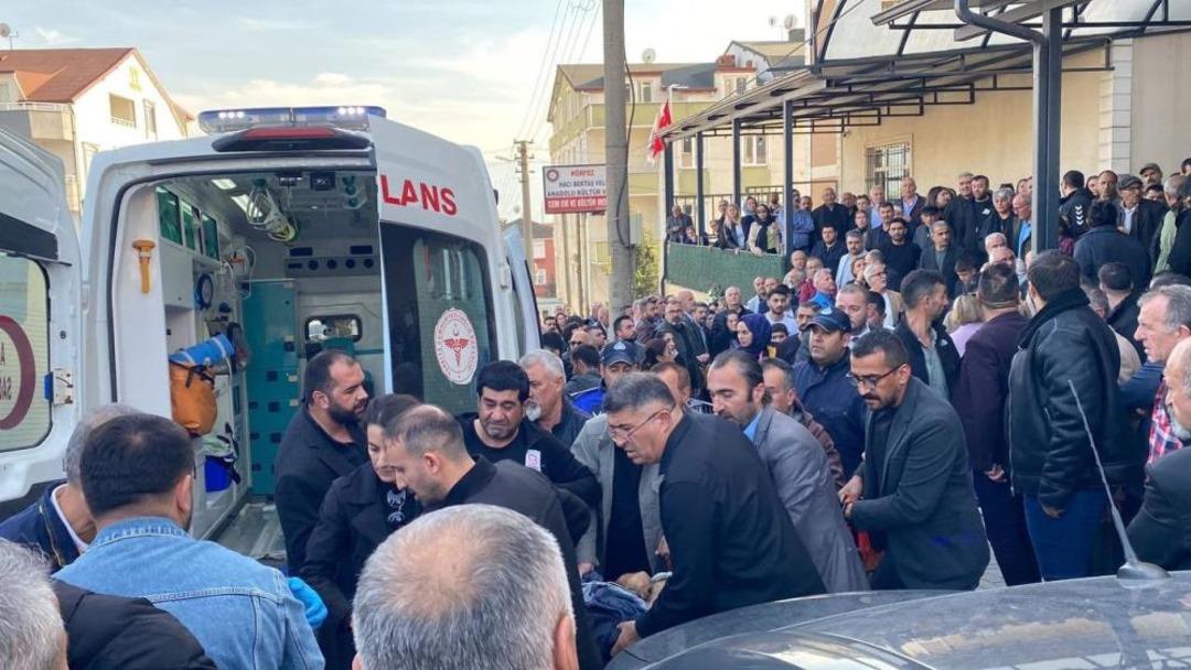 Babasının cenazesinde dayısını da kaybetti 1